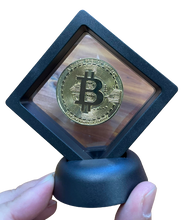 Load image into Gallery viewer, The Original Lincoln Bitcoin Commemorative Collectors Coin - New
